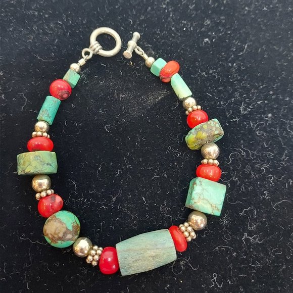 Two faux turquoise & coral Bracelets - Picture 3 of 12
